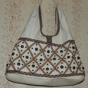 exsquisite puse by mms white colorfull inside and out